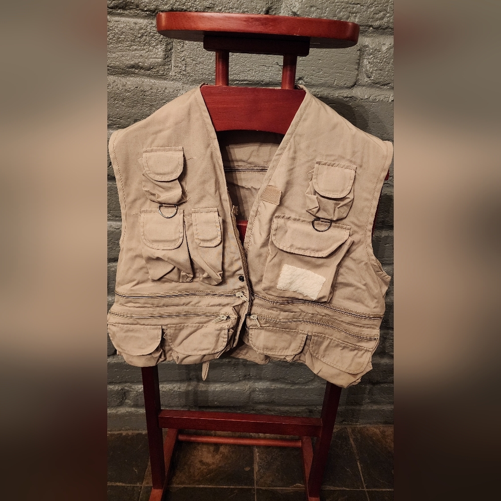 Tan Field Utility Vest with Multiple Pockets Men's Fishing Tacticle XL